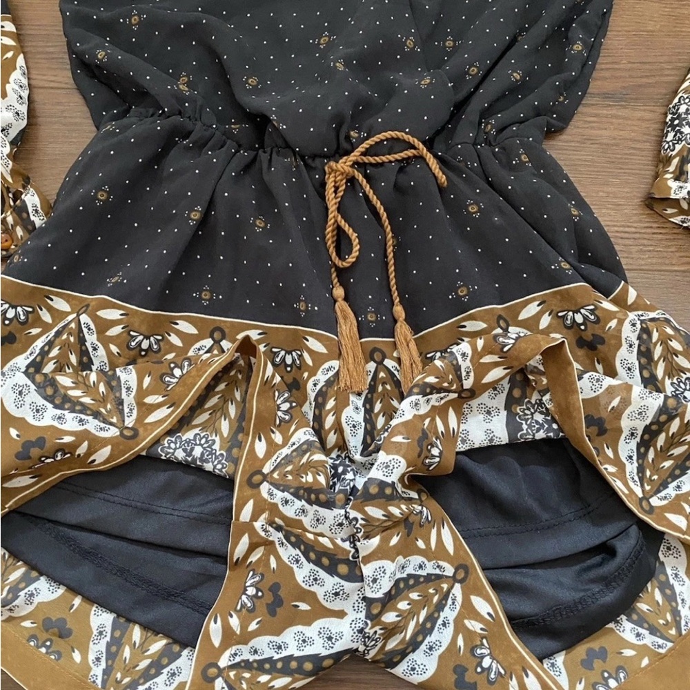 EUC Japan Jumper Romper Shorts Women’s Size S Ajrakh style Paisley Print Boho - Picture 14 of 16